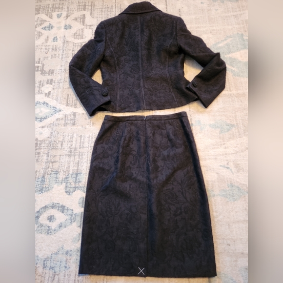 Ann Taylor Wool Suit Set. Black. Size 6. NWT. - Picture 2 of 9